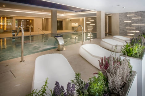 Un circuito spa en Calpe, con piscina ludica y zona de relax