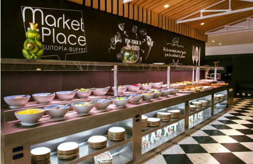 El restaurante buffet en el hotel Suitopia Calpe