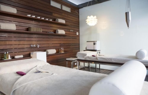 Cabina doble para masajes en pareja en Bodyna Spa